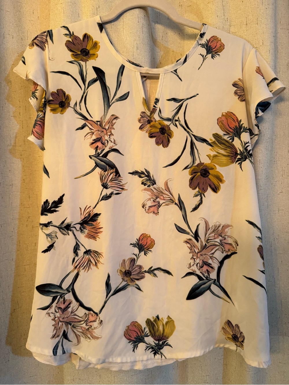 Maurices Cream Floral Keyhole Short Sleeve Blouse